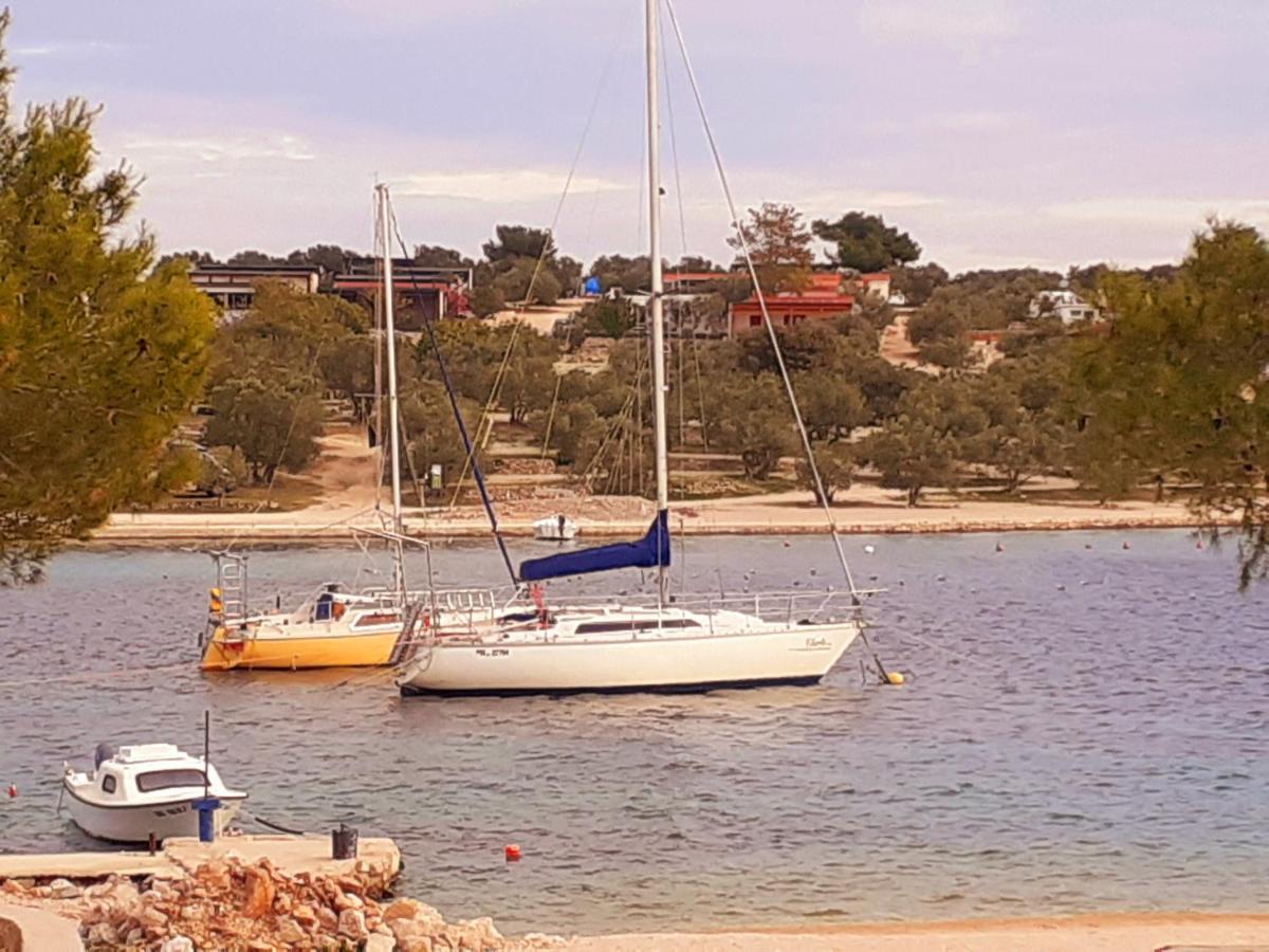 Eden Lady Mobile Home, Croatia, Drage Ngoại thất bức ảnh